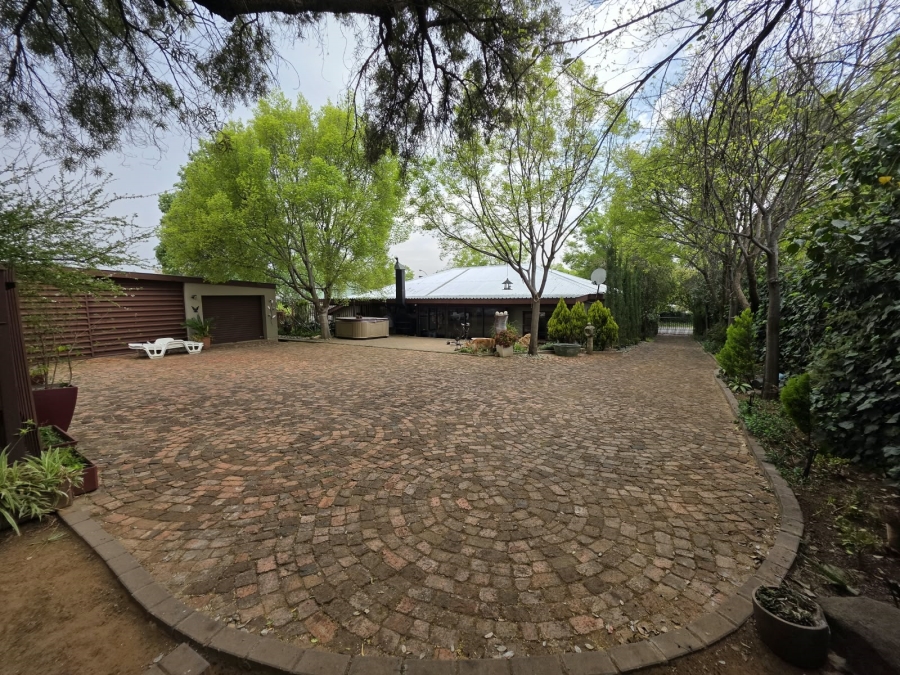 3 Bedroom Property for Sale in Bayswater Free State